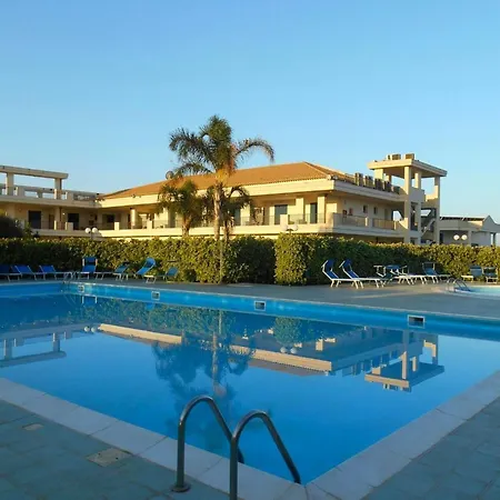 Pretty In Scoglitti, Sicily Apartment